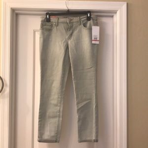 Jessica Simpson skinny jean